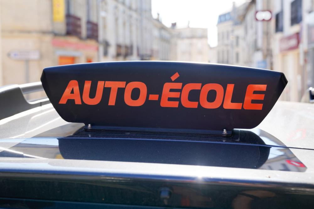 Auto-école à Etel